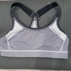 Aeire Sports bra
